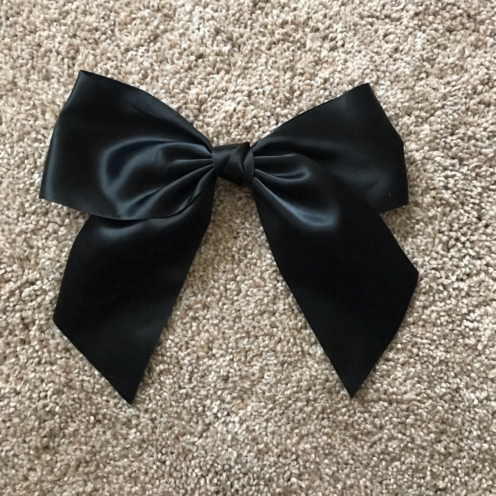 Black bows